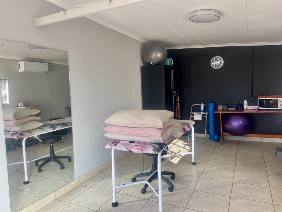 Commercial Property for Sale in Jeffreys Bay Central Eastern Cape